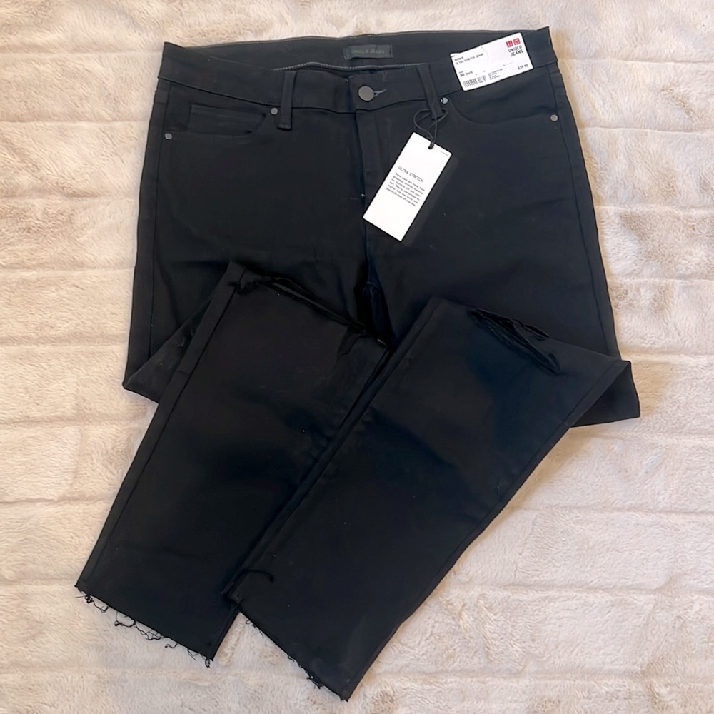 COPY - NWT black ripped jeans size 30